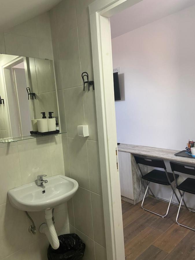 Omis Rooms Панчево Экстерьер фото